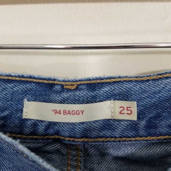 Levi's '94 Baggy Cropped Raw Hem Distressed Jeans Blue Size 25 - Picture 4 of 6